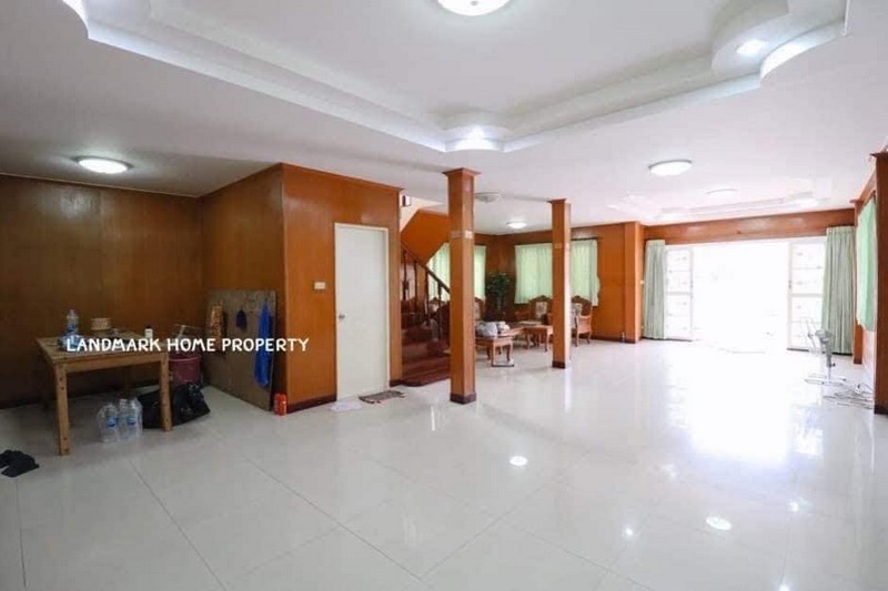 LM22-0114 ขายบ้านเดี่ยว 2 ชั้น ราคาต่ำกว่าประเมิน มบ.วิเศษสุขนคร16 ประชาอุทิศ90 บ้านสภาพดีพร้อมอยู่ ภายในตกแต่งสวย