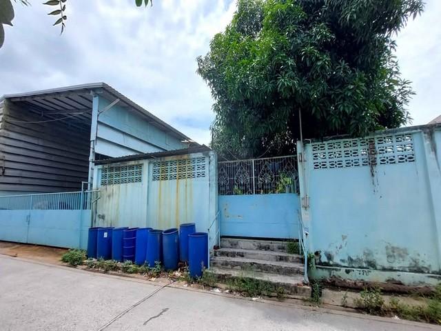 ขายที่ดินพร้อมโกดัง+บ้านพัก 368 ตรว. เทพารักษ์ กม.8 ซอยมังกร สมุทรปราการ ( พร้อมใบ รง.4 )