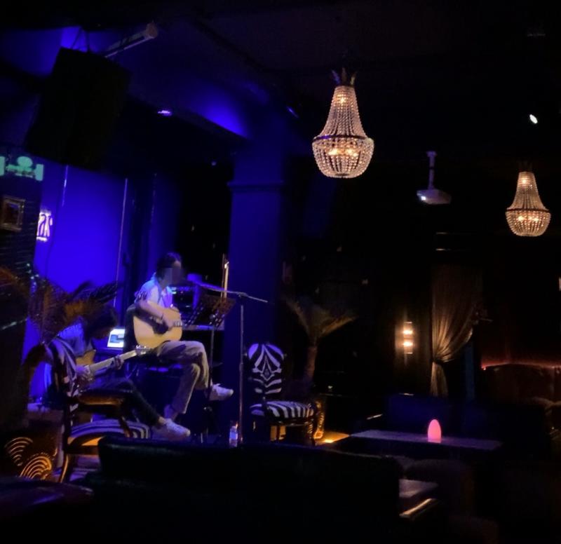 เซ้งบาร์ สุขุมวิท 23 จุนักท่องเที่ยวได้ 300 คน ที่จอดรถชั้นใต้ดินฟรี หรือทำคาราโอเกะ เลาจ์ บาร์โฮส หรือร้านอาหาร