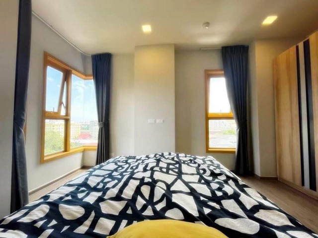 The Base Sukhumvit 50 clean safe comfortable 8th floor BTS On Nut