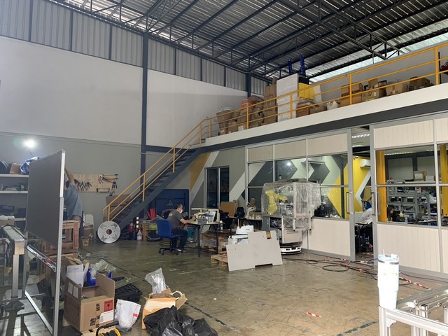 ให้เช่าโกดังพร้อมออฟฟิศ ขนาด484 ตรม. ลาดพร้าว101 โยธินพัฒนา3 ใกล้ห้างCDC