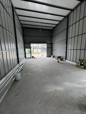 ให้เช่าโกดัง ศรีนครินทร์16  สวนหลวง-พระราม9 ใกล้รถไฟฟ้าสายสีเหลือง