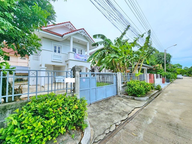  MRT มีนบุรี เกษมบัณฑิต ร่มเกล้า สุวินทวงศ์ 33-48 ขาย-เช่าบ้านเดี่ยว 2 ชั้น รีโนเวทใหม่ ฟลอราวิลล์  62ตรว. 182ตรม.2-3นอน 2น้ำ 6จอดรถ 