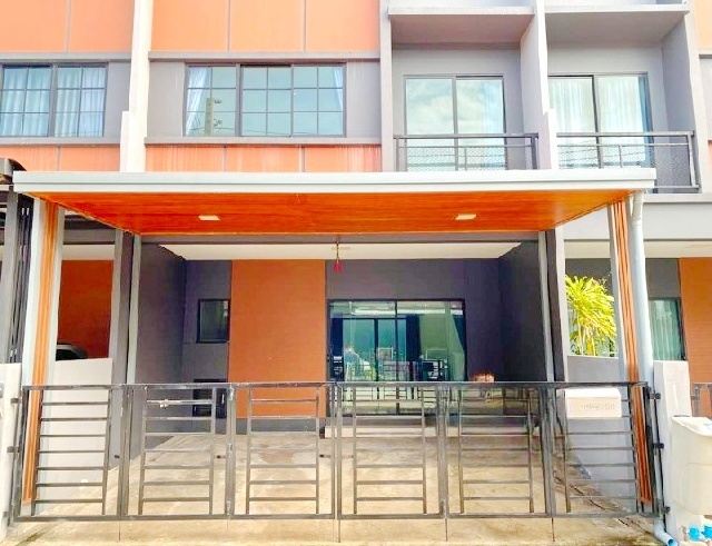 เช่า-ขายทาวน์เฮ้าส์ 18 ตร.วา. 2 ชั้น 145 ตร.ม.BTS วุฒากาศ 4.9 กม.รร.นานาชาติเบซิส กรุงเทพ 6.5 กม.2 บิ๊กซี ดาวคะนอง 3.3 กม.