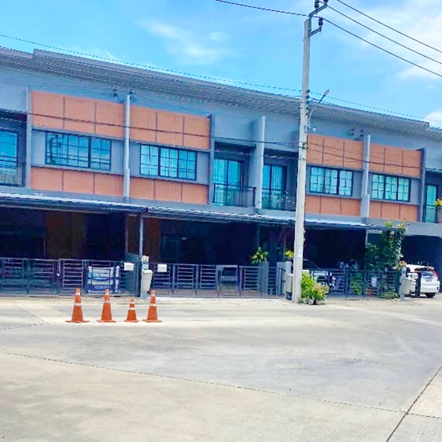 ดาวคะนอง 3.3 กม. ถ.พระราม 2 กาญจนาภิเษก บิ๊กซี BTS วุฒากาศ 4.9 กม. เช่า-ขายทาวน์เฮ้าส์ 2 ชั้น 19ตร.วา. 149ตร.ม.รร.นานาชาติเบซิส กรุงเทพ 