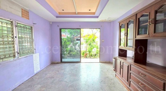 บ้านเดี่ยว หมู่บ้านสินทวีสวนธน 2 - ประชาอุทิศ 76 ทุ่งครุ ขายตามสภาพ ราคาถูก