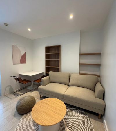 D Condo Sign ห้องสวยพร้อมตกแต่งสไตล์มูจิ เครื่องใช้ไฟฟ้าใหม่ยกชุด เข้าอยู่ได้เลย