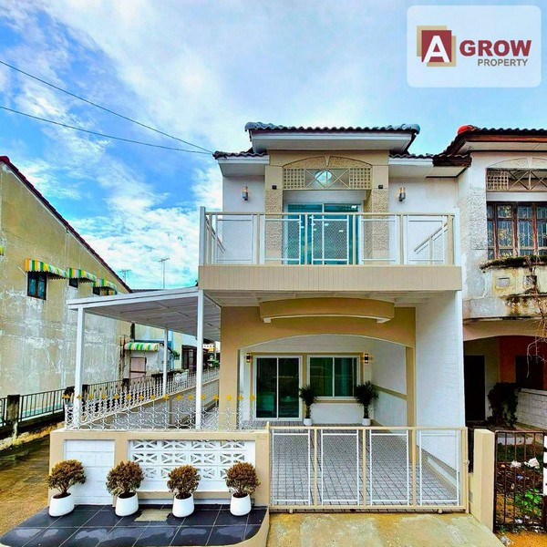 หมู่บ้านนันทิชา 3/8 ถนนบ้านกล้วย-ไทรน้อย หลังมุม มีเทอเรสหน้าบ้าน โปร่งโล่ง ไม่วุ่นวาย