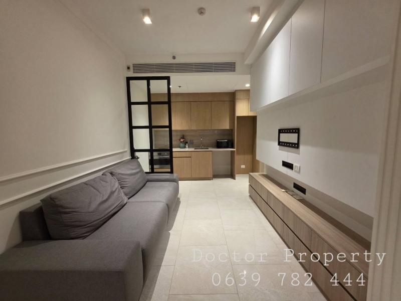 Best Deal! The Lofts Silom for Sale  One Bedroom, 49 Sq.m., Fully Furnished  Ready to move in!