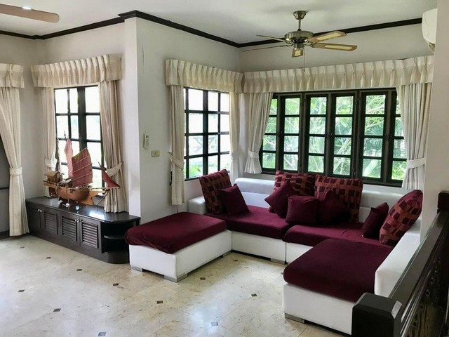 ให้เช่าบ้านหลังใหญ่ 2 ชั้น สไตล์โมเดิร์นล้านนา หมู่บ้านพฤกษ์วารี สันทราย