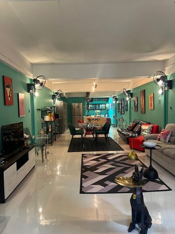 ให้เช่าทาวน์เฮาส์ 3 ชั้น สไตล์โมเดิร์นคลาสสิค หลังเมญ่า โซนเจ็ดยอด