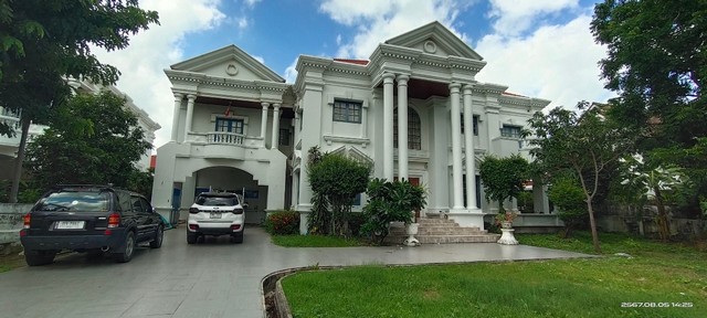 ให้เช่าและขายบ้านเดี่ยว 2 ชั้น หมู่บ้านเอกไพลิน ศรีด่าน ศรีนครินทร์ ใกล้ MRTสีเหลืองแบริ่ง