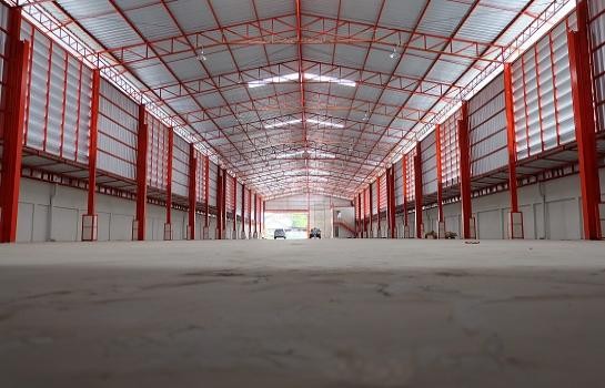 ให้เช่าโกดังพร้อมออฟฟิศ 1,600 ตรม. ย่านลาดกระบัง 14-1 เดินทางสะดวก ใกล้สนามบินสุวรรณภูมิ