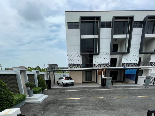 ห้เช่าโฮมออฟฟิศ 4 ชั้น หลังมุม ทิศเหนือ 305 ตรม. The Harmoney รามอินทรา 62 ใกล้แฟชั่นไอส์แลนด์ ใกล้รถไฟฟ้าสีชมพู