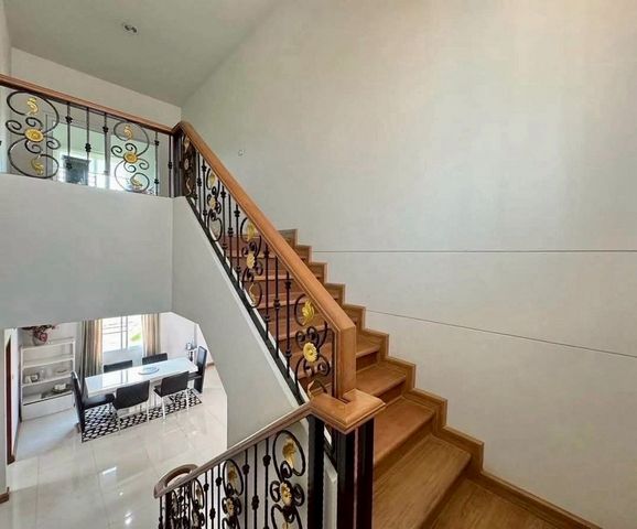 ให้เช่าบ้านหรู 38,000 บาท/เเดือน 100 ตรว. 4 นอน 4 น้ำ #ศิวาลัย4 #สันกำแพง บ้าน 2 ชั้น #สไตล์ทันสมัย #พร้อมเฟอร์นิเจอร์ครบ เข้าอยู่ได้ทันที