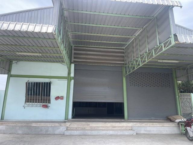 ให้เช่าโกดัง 300 ตรม. ย่านบางกระดี่ พระราม 2 รถเทรลเลอร์เข้าใด้ ไฟฟ้า 3 เฟส ใกล้ตลาด