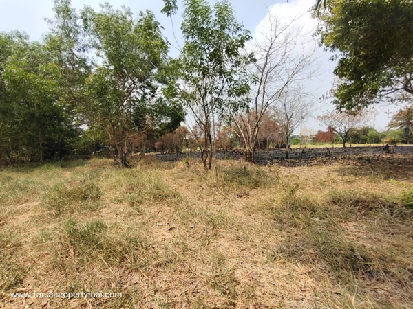 ให้เช่าที่ดินถมแล้วเนื้อที่ 2 -2-28 ไร่  ทำจัดสวน โกดัง อื่นๆ ถนน สุวินทวงศ์ มีนบุรี ราคาเช่า 20,000 บ/ด