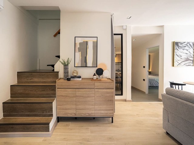 ให้เช่าบ้านเดี่ยวถนนรัชดาภิเษกใกล้MRTห้วยขวางมี3นอน2น้ำตกแต่งสวยมากเฟอร์ฯครบพร้อมห้ิวกระเป่าเข้าอยู่เช่า75000บาท/เดือนถ.ประชาราษฎร์บำเพ็ญ17