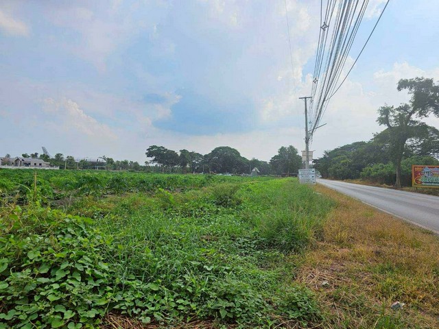 ขายที่เปล่าราชบุรีติดถนนทางหลวงชนบท ใกล้ศูนย์ปฏิบัติธรรมหลวงพ่อวิริยังค์