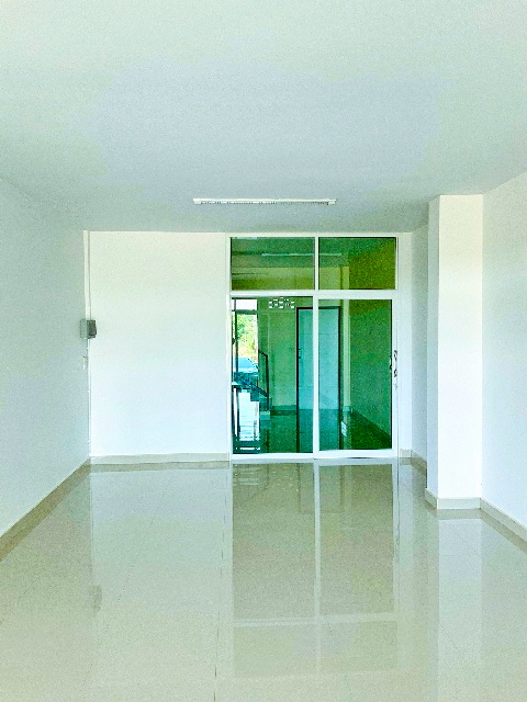 ทำเลดี เซ็นทรัล เวสต์เกต 3กม. ทาวน์โฮม 4 ชั้น+ดาดฟ้า เMRT บางพลู 4กมหมาะกับโฺฮมออฟฟิศ อยู่อาศัย ใกล้แหล่งชุมชน รร.นานาชาติดราก้อน  2.3 กม.