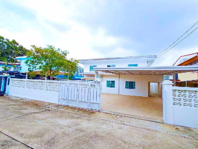 MRTศรีบูรพา 2กม รร.นานาชาติ RAIS 1.5กม. ให้เช่าบ้าน 2 ชั้น ใหญ่  ม.นิด้า 1.5กม. 86ตร.วา.346ตร.ม. เพื่อนบ้านดี 3-4นอน 2 น้ำ