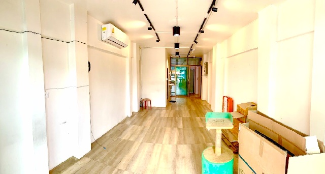  คาเฟ่ BTSสุรศักดิ์ 900 ม.รร. วัดดอน 500ม.ให้เช่าอาคารพาณิชย์ 3 ชั้น 222ตร.ม.20ตร.วา. รร.นานาชาติโชรส์เบอรี กรุงเทพฯ 1.1 กม.2 นอน