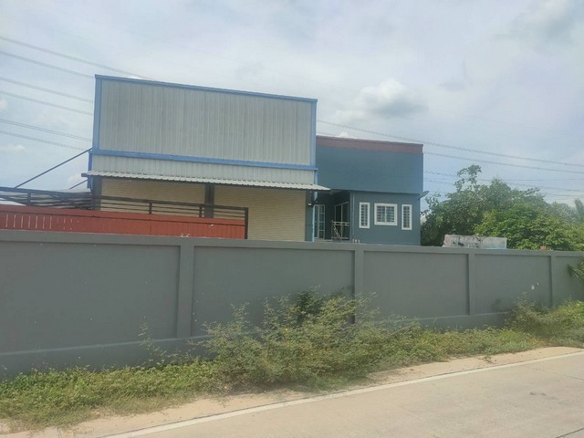 ขายด่วน บ้านพร้อมโกดัง ทำเลทองใกล้ถนนใหญ่ เข้าออกสะดวก อ.ไทรน้อย นนทบุรี ใกล้BigC แยกไทรน้อย วัดสโมสร