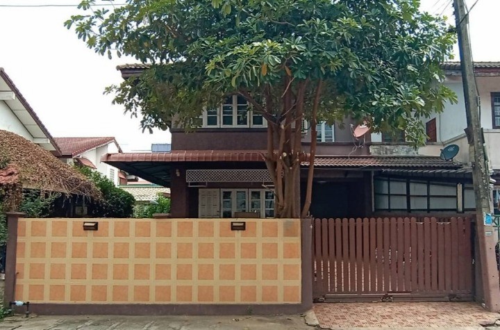 รังสิตคลอง2 ซ.รังสิต-นครนายก58-64 2 นอน MRT รังสิต 6.2 กม.ให้เช่าบ้านเดี่ยว 2ชั้น 42ตร.วา.240 ตร.ม. รพ.บางปะกอก รังสิต2 700 ม.