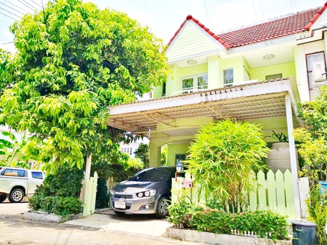 MRT วัชรพล 2.7 กม. ตลาดถนอมมิตร 2 กม.ให้เช่าทาวน์เฮาส์ ห้องมุมหลังใหญ่ 2 ชั้น  34 ตร.วา.272 ตร.ม  3 นอน 2 น้ำ   โฮมออฟฟิศ