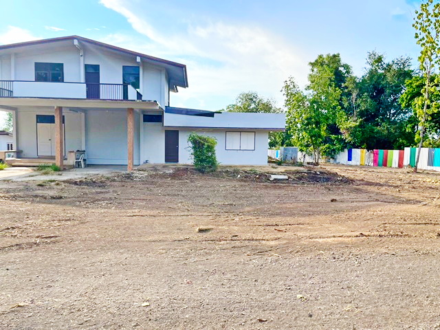 บ้าน 2หลังให้เช่า 5นอน ทำรีสอร์ทได้  404ตรม. ปตท เขาเขียว  มหิดล นครสวรรค์ เพิ่มสระว่ายน้ำได้ บนที่ดิน 2ไร่ อากาศดีมาก 3น้ำ มีแอร์1ตัว 