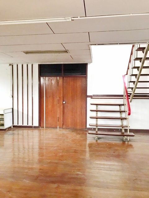 บ้าน 2หลังให้เช่า 5นอน ทำรีสอร์ทได้  404ตรม. ปตท เขาเขียว  มหิดล นครสวรรค์ เพิ่มสระว่ายน้ำได้ บนที่ดิน 2ไร่ อากาศดีมาก 3น้ำ มีแอร์1ตัว