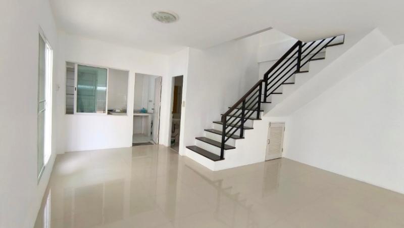 ขายทาวน์เฮ้าส์ สวย ใกล้ถนนพระราม 2 โครงการวิเศษสุขนคร เฟส 5 พัมท้ายนรสิงห์ ทาวน์เฮ้าส์ 2 ชั้น 28 ตารางวา แปลงมุม สวยมาก