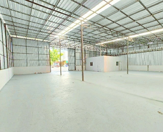 โชว์รูม ทำเลดี 1 นอน วัดโพธิ์แจ้ 4.3 กม.ให้เช่าโกดัง ออฟฟิศ 1 ชั้น 336 ตร.ม.84 ตร.วา 1น้ำ รร.ทานตะวันไตรภาษา 3.1 กม. เอกชัย แคราย พระราม2