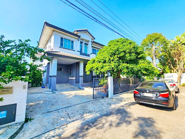 ทำเลดี 3นอน คุ้มเกล้า ซ.5-13 สุวินทวงศ์ บ้าน 2ชั้น หลังมุม ม.พระจอมเกล้าลาดกระบัง 6.6กม  คุ้มเกล้าตัดใหม่  2น้ำ 66ตร.วา