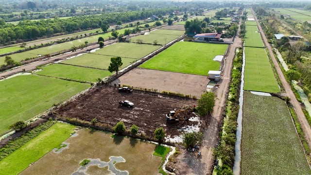 คลอง12 กม.5 หนองเสือ จ.ปทุมธานี 180.5ตรว.420,000 บาท