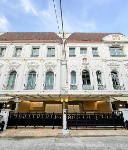 หมู่บ้านกลางกรุงแกรนด์เวียนนา พระราม3 เดินทางสะดวก ใกล้ สาทรสีลม  Central rama3  