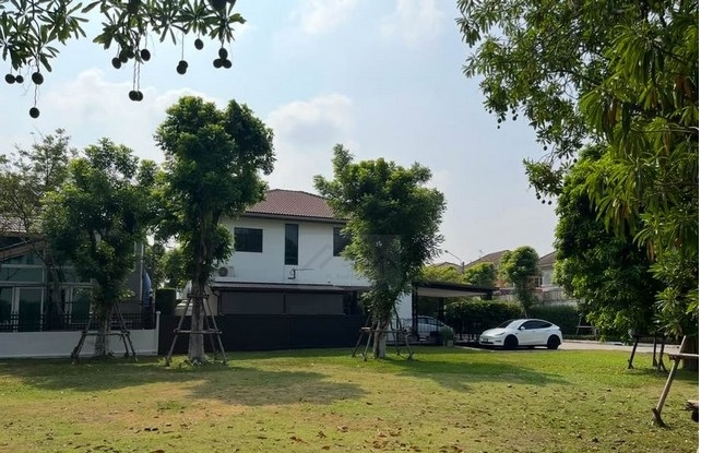 ให้เช่าบ้านเดี่ยว 2 ชั้น 101 ตารางวา 4 ห้องนอน หมู่บ้านมัณฑนา เลค วัชรพล ถนนสุขาภิบาล 5 สายไหม