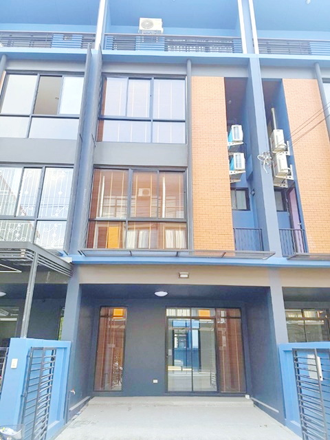 BTSศรีรัช 450ม.โรงเรียนนานาชาติ ISB 3.1 กม แจ้งวัฒนะ31-37 จดทะเบียนได้ โฮมออฟฟิศ 3.5 ชั้น  22ตรว. 282ตรม. แอร์ ครบ ทุกห้อง 4นอน 4น้ำ 