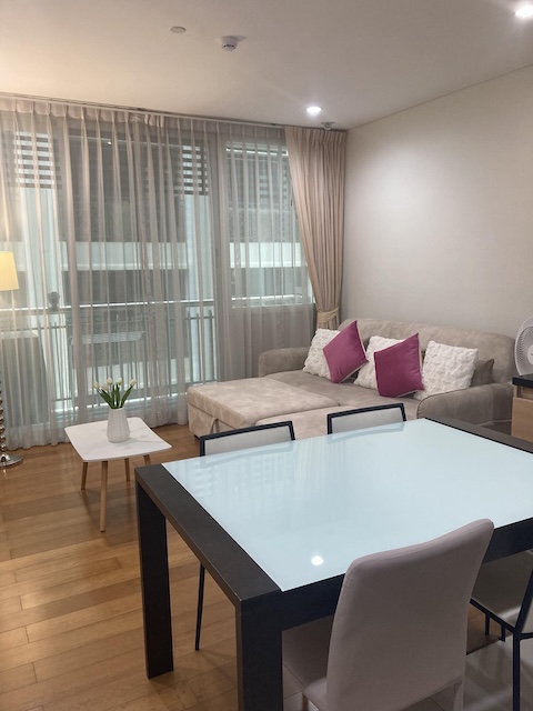 Wind Sukhumvit 23 Safe clean comfortable 5th floor BTS Asoke