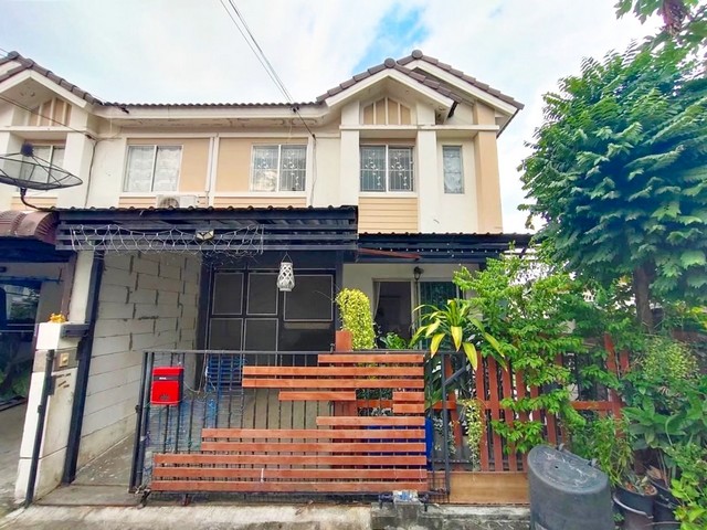 68142  ทาวน์เฮ้าส์ 2 ชั้น หมู่บ้าน พฤกษา 71 กรุงเทพ – ปทุมธานี  (หลังริม) ถูกสุดในโครงการ