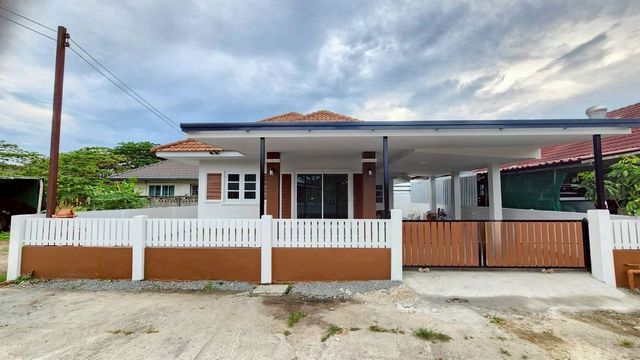 โซนสันทราย ขายเพียง 1.45 ล.เท่านั้น 40 ตรว. บ้านเดี่ยวชั้นเดียว #รีโนเวทใหม่ #ใกล้ถนนเชียงใหม่ - ดอยสะเก็ด เดินทางเข้าเมืองสะดวกสบาย