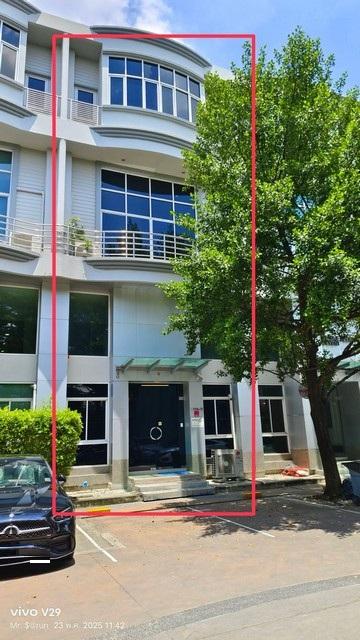 ให้เช่าโฮมออฟฟิศ 4 ชั้น 295 ตรม. ทาวน์อินทาวน์ ลาดพร้าว 94 ใกล้ The Scene ทาวน์อินทาวน์