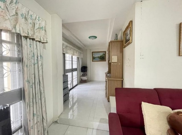 ขายบ้านสวยมือสอง หลังใหญ่ 2 ชั้น โรงโป๊ะ-ตะเคียนเตี้ย บางละมุง ชลบุรี FP-H693