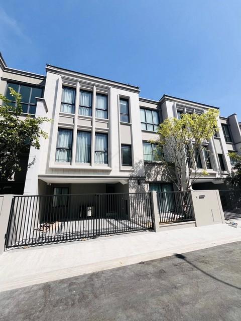 ให้เช่า Luxury townhome 3 ชั้น 228 ตรม. บ้านกลางเมือง Classe สุขุมวิท 77 แต่งสวยพร้อมอยู่