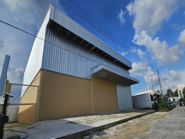 ให้เช่่าโกดัง 344 ตรม. มีออฟฟิศในตัว ย่านลาดกระบัง ถ.พัฒนาชนบท 4 ใกล้สนามบินสุวรรณภูมิ