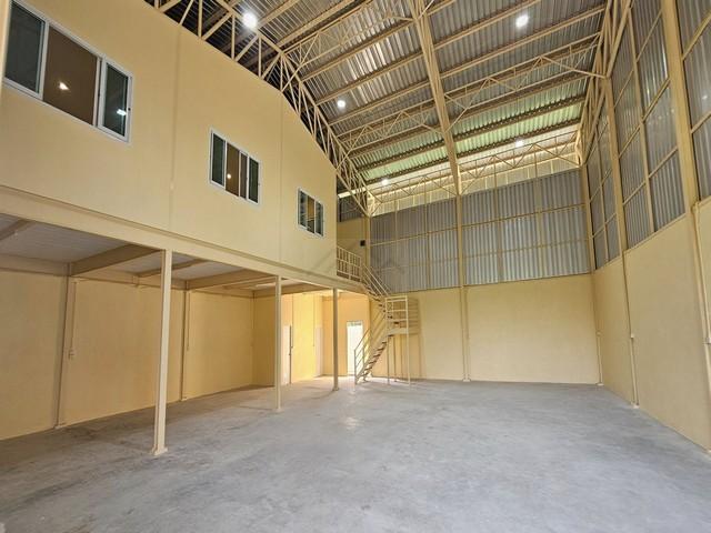 ให้เช่่าโกดัง 344 ตรม. มีออฟฟิศในตัว ย่านลาดกระบัง ถ.พัฒนาชนบท 4 ใกล้สนามบินสุวรรณภูมิ