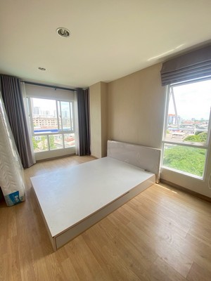 โครงการ ไวโอ แคราย  ตำแหน่งห้องมุม หน้าต่าง 2 ฝั่งในห้องนอน โปร่งโล่ง รับลม รับแสง ไม่อึดอัดตกแต่งครบ พร้อมอยู่ ห้องมือเดียว สภาพดี 