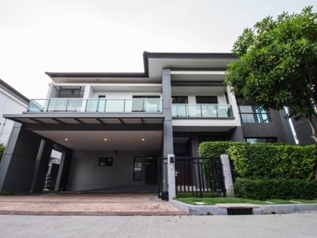  ให้เช่าบ้านเดี่ยว   5 ห้องนอน 1 ห้องแม่บ้าน 6 ห้องน้ำ  The city บางนา กม. 7 หลังมุมใกล้เมกาบางนา เฟอร์นิเจอร์ครบ 