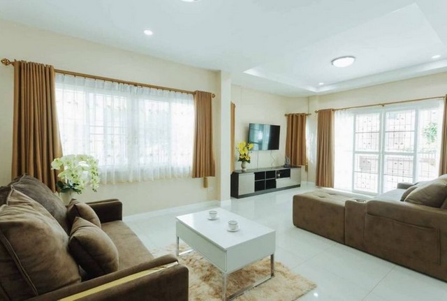 ลดราคาขายพูลวิลล่า 2 ชั้น ในโครงการ โซนป่าแดด