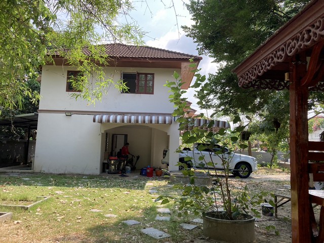 ให้เช่าบ้านเดี่ยวย่านพุทธมณฑล สาย 2  เนื้อที่ 130 ตร. ว.  หลังมุม หมู่บ้านทิพย์มณฑล พุทธมณฑล สาย 2  วิวริมคลอง